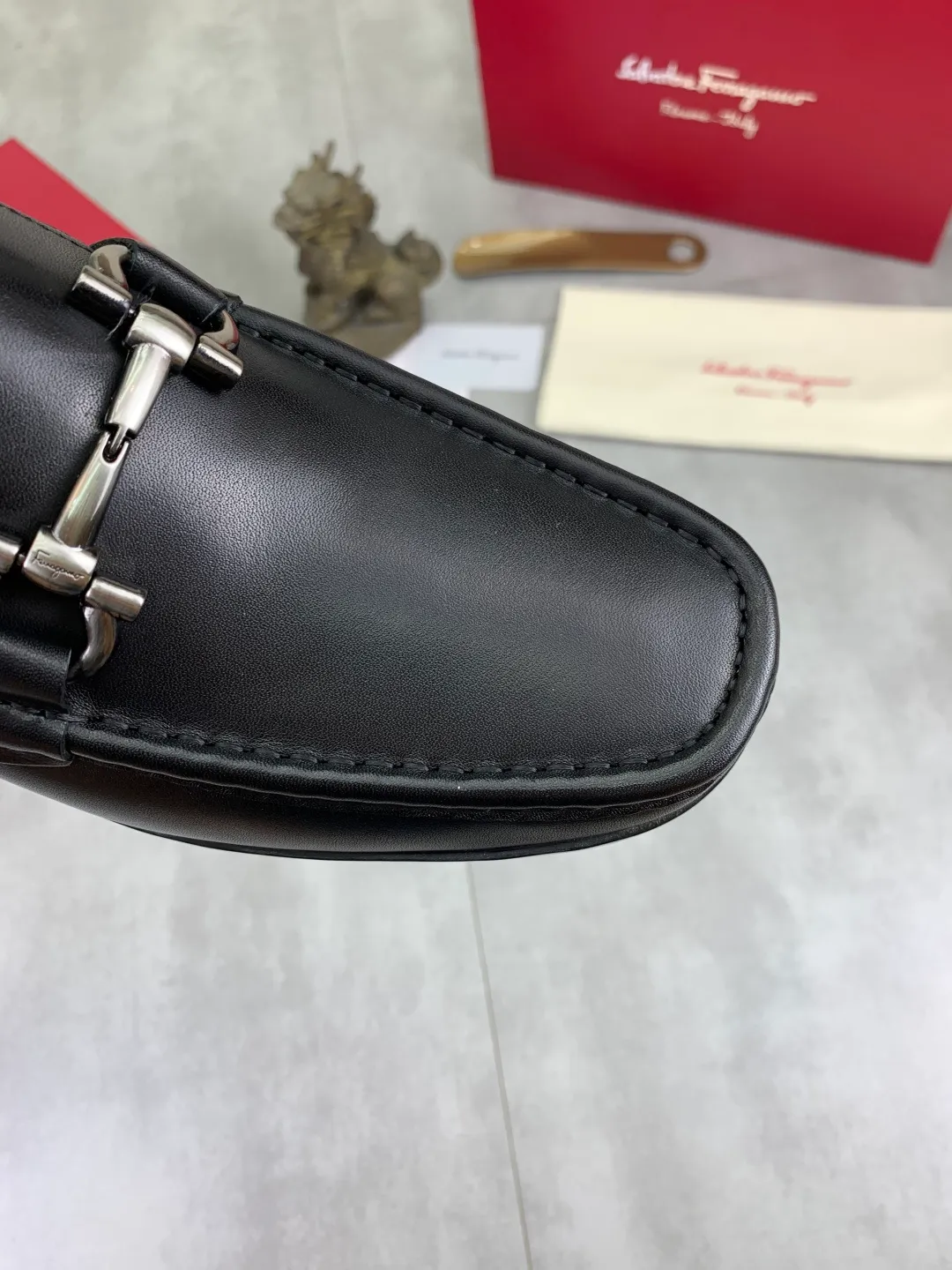 Men's shoes 💰P480 new high quality [Ferragamo/Ferragamo] latest model original imported calfskin, imported cowhide lining + original luxury metal buckle + original combination outsole Comparison without pressure Code number: 38-44 (45 customized)